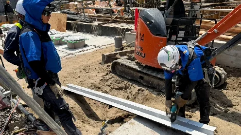 重機を使った土木作業